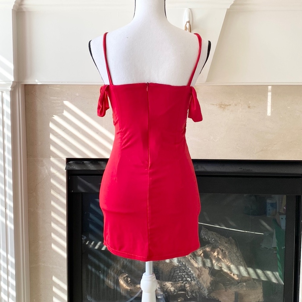 Red mini dress - Picture 2 of 5